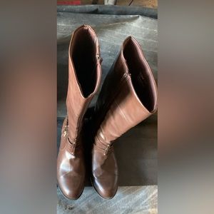 Knee high leather brown heel boots A1 inspected